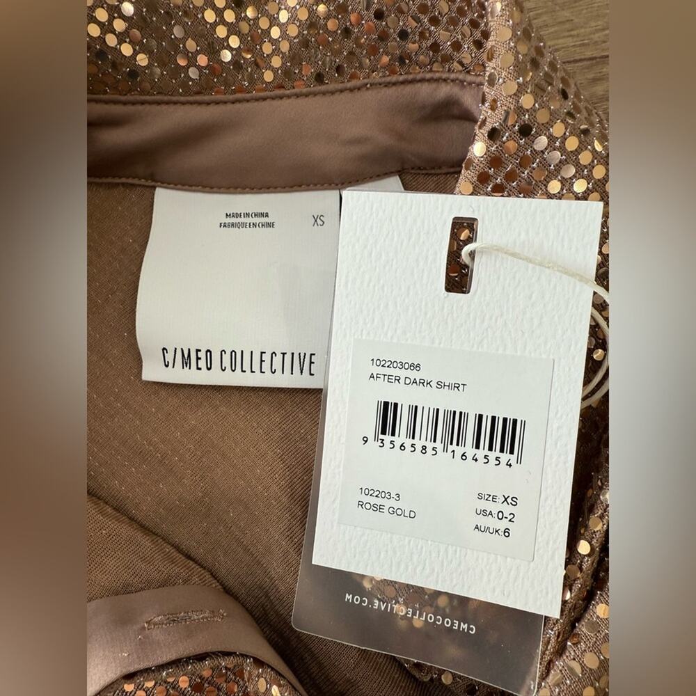NWT C/Meo Collective After Dark Rose Gold Button Down Shirt Shiny Sparkly Sz XS - Picture 7 of 10